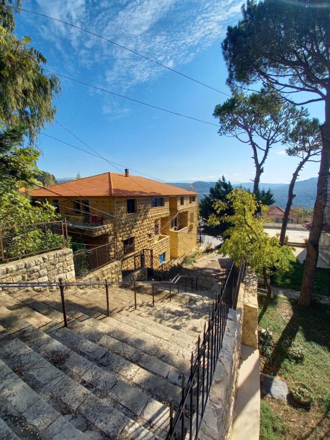 Suiteness Deir El Qamar Номер фото