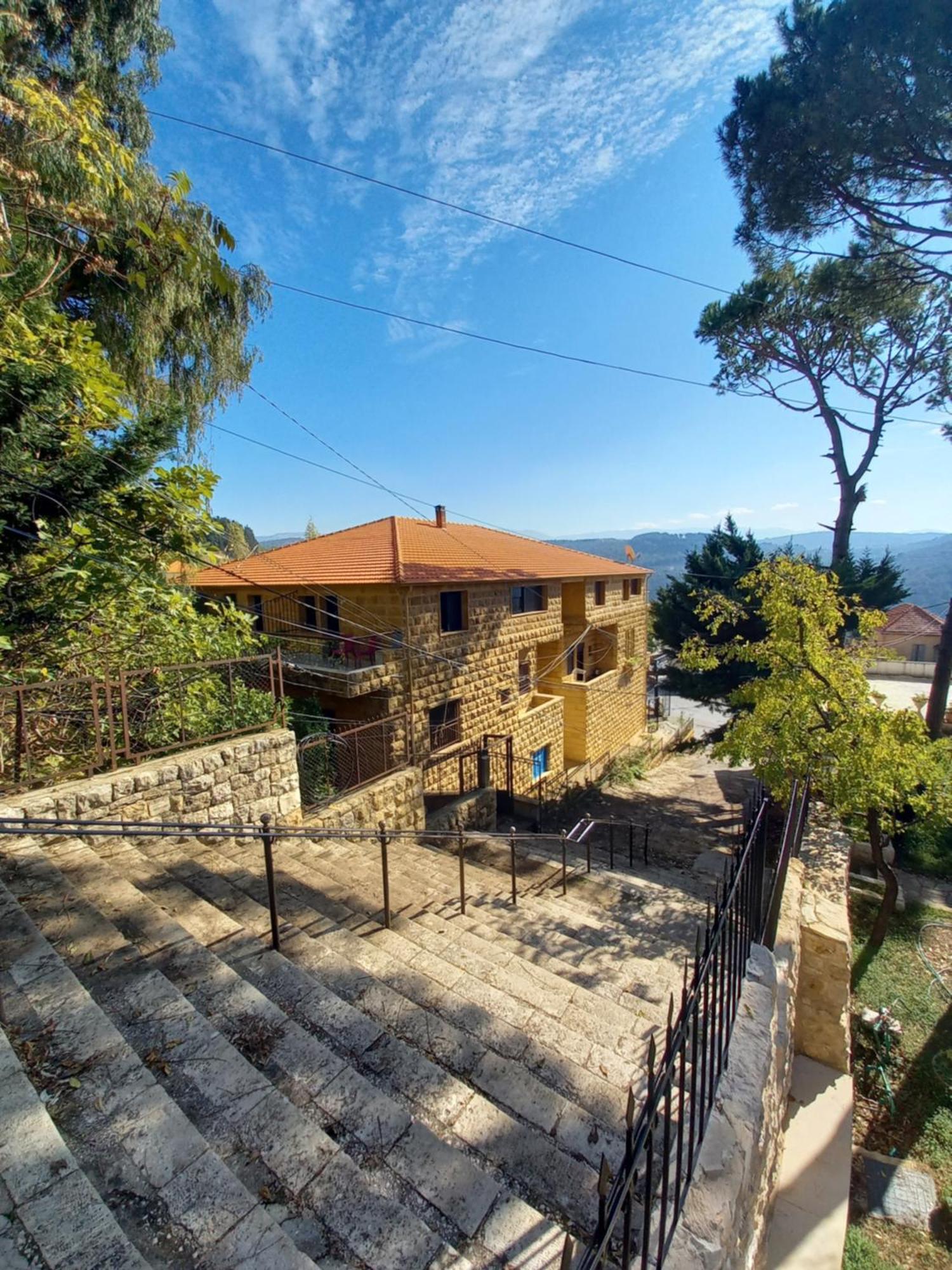Suiteness Deir El Qamar Номер фото